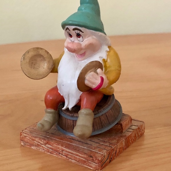 Disney lot of 5 Snow White and the Seven Dwarfs Figurines - Picture 4 of 12